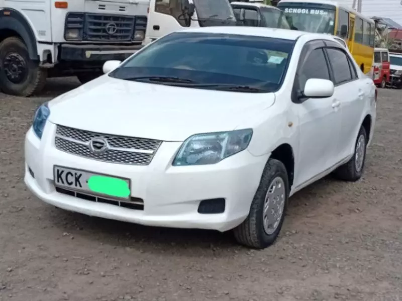 Toyota Axio    - 2010