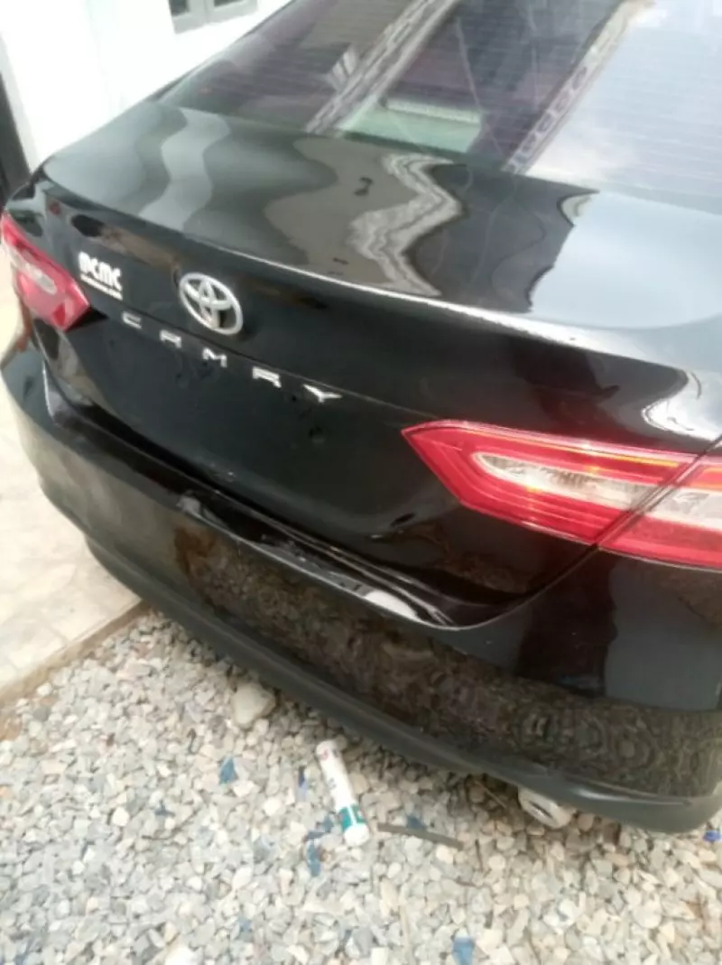 Toyota Camry   - 2018