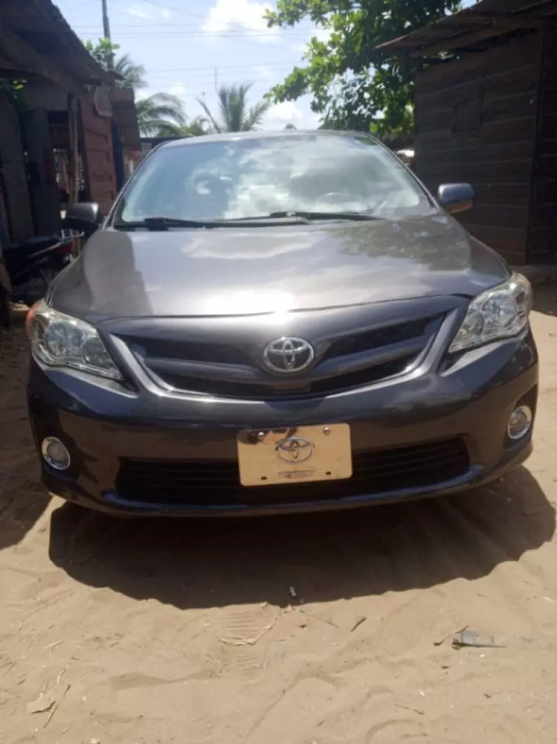 Toyota Corolla Sport   - 2012