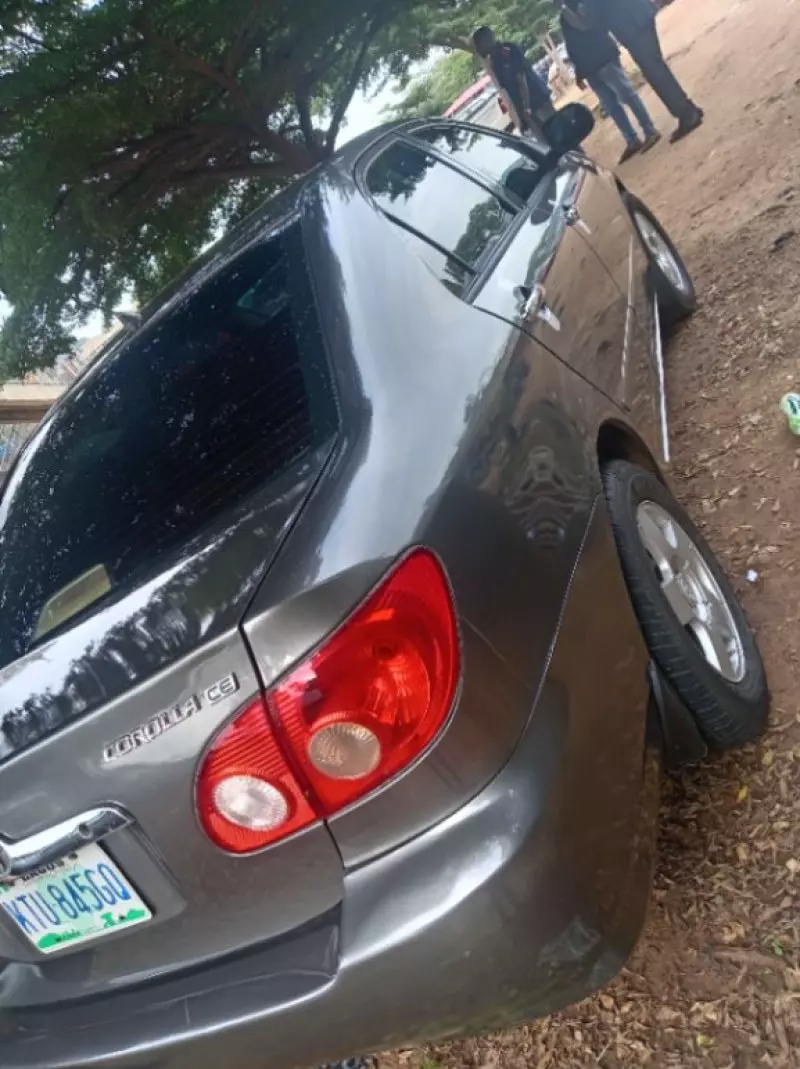 Toyota Corolla   -