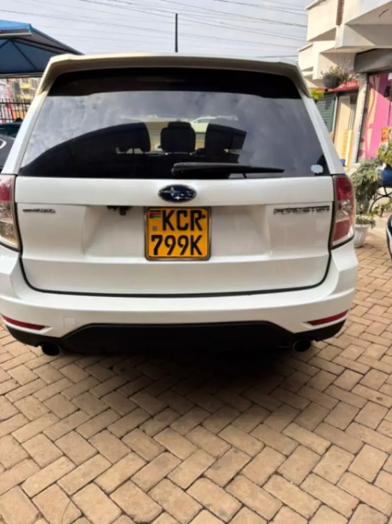 Subaru Forester   - 2011