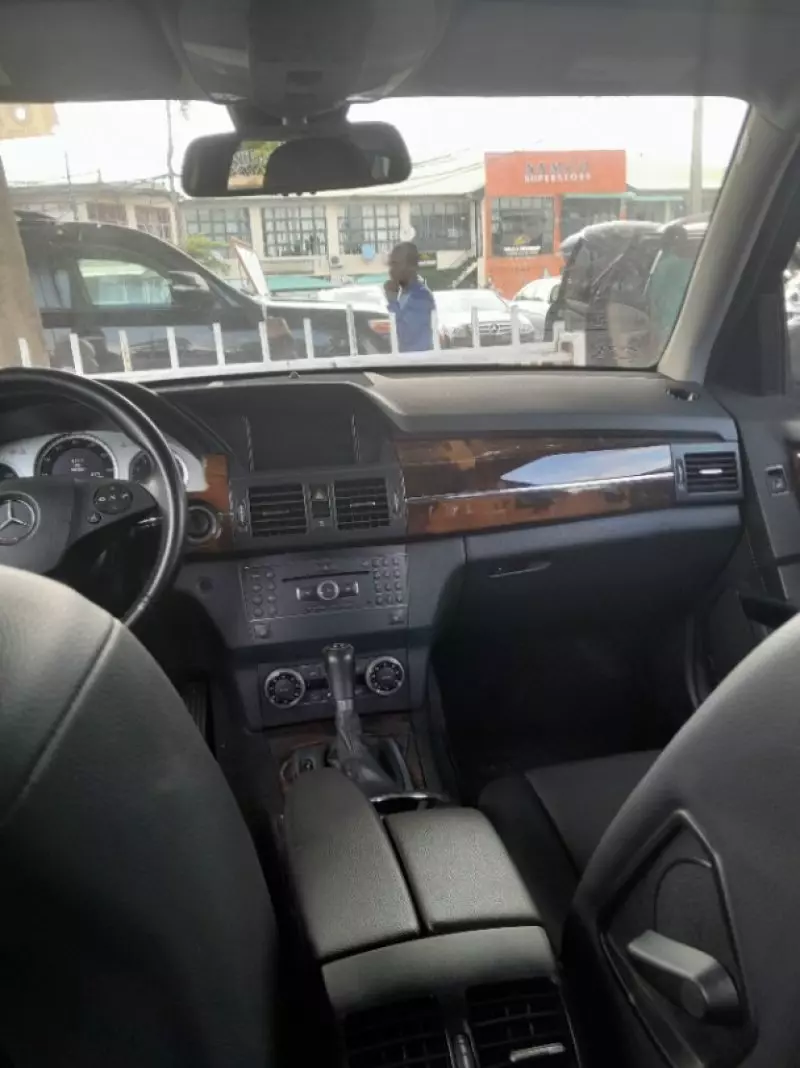Mercedes-Benz GLK 300   - 2012