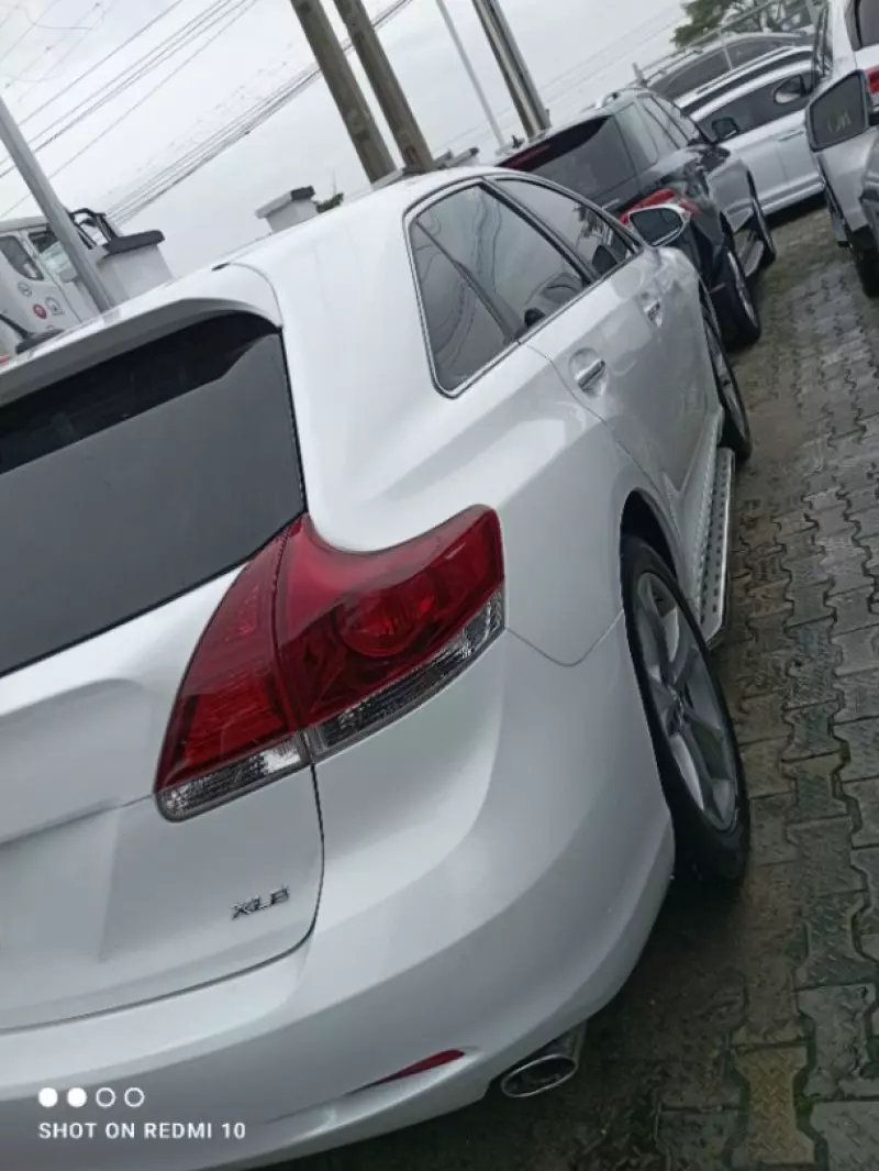 Toyota Venza   - 2013