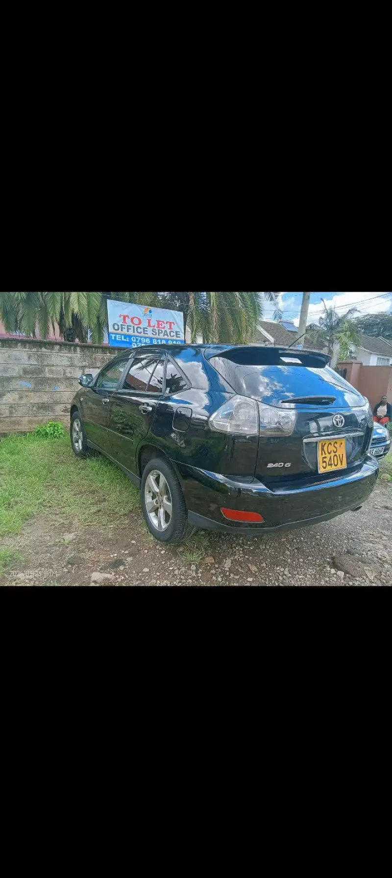 Toyota Harrier   - 2013