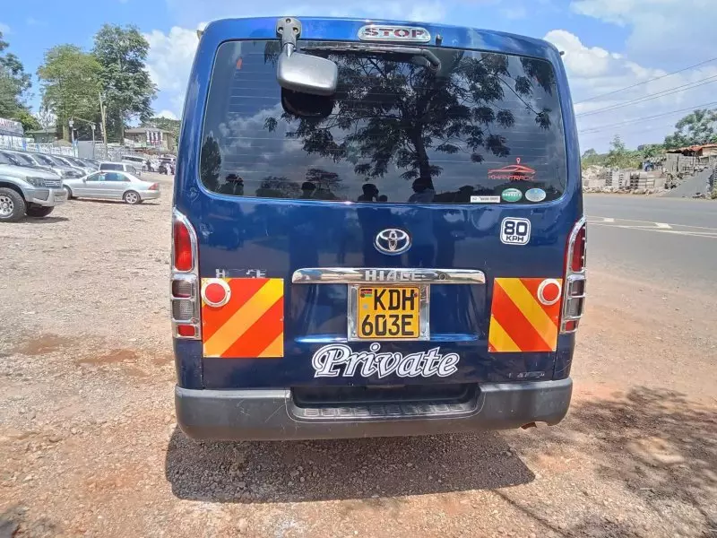 Toyota Hiace   - 2015