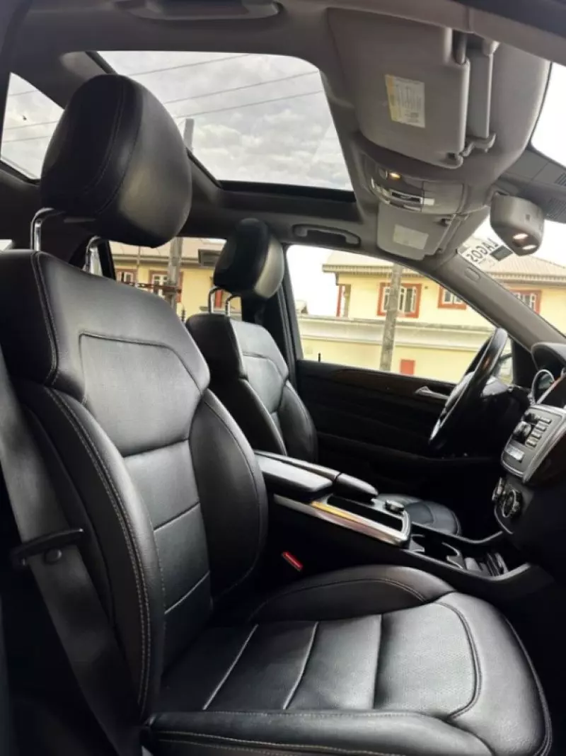 Mercedes-Benz ML 350   - 2012