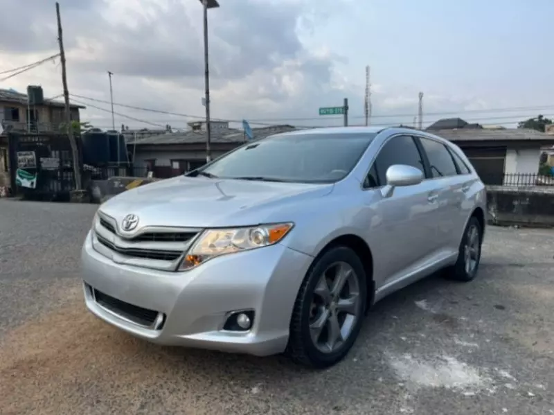 Toyota Venza   - 2010