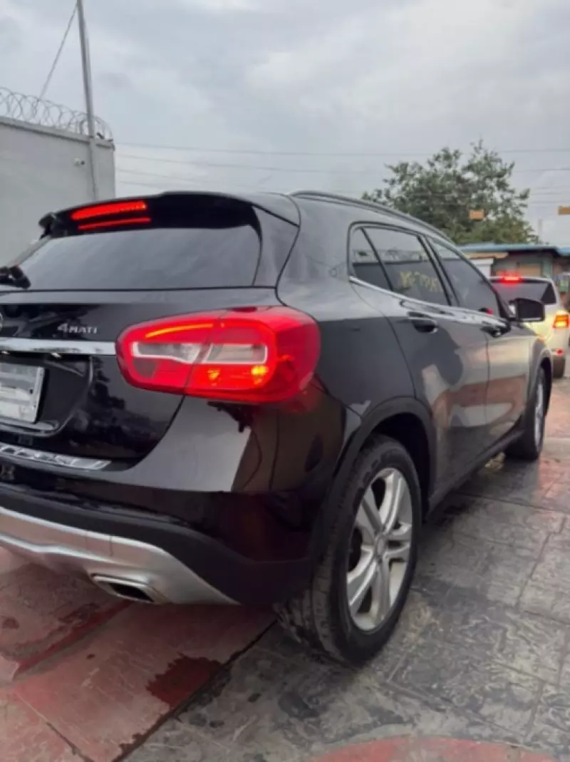 Mercedes-Benz GLA 250   - 2017