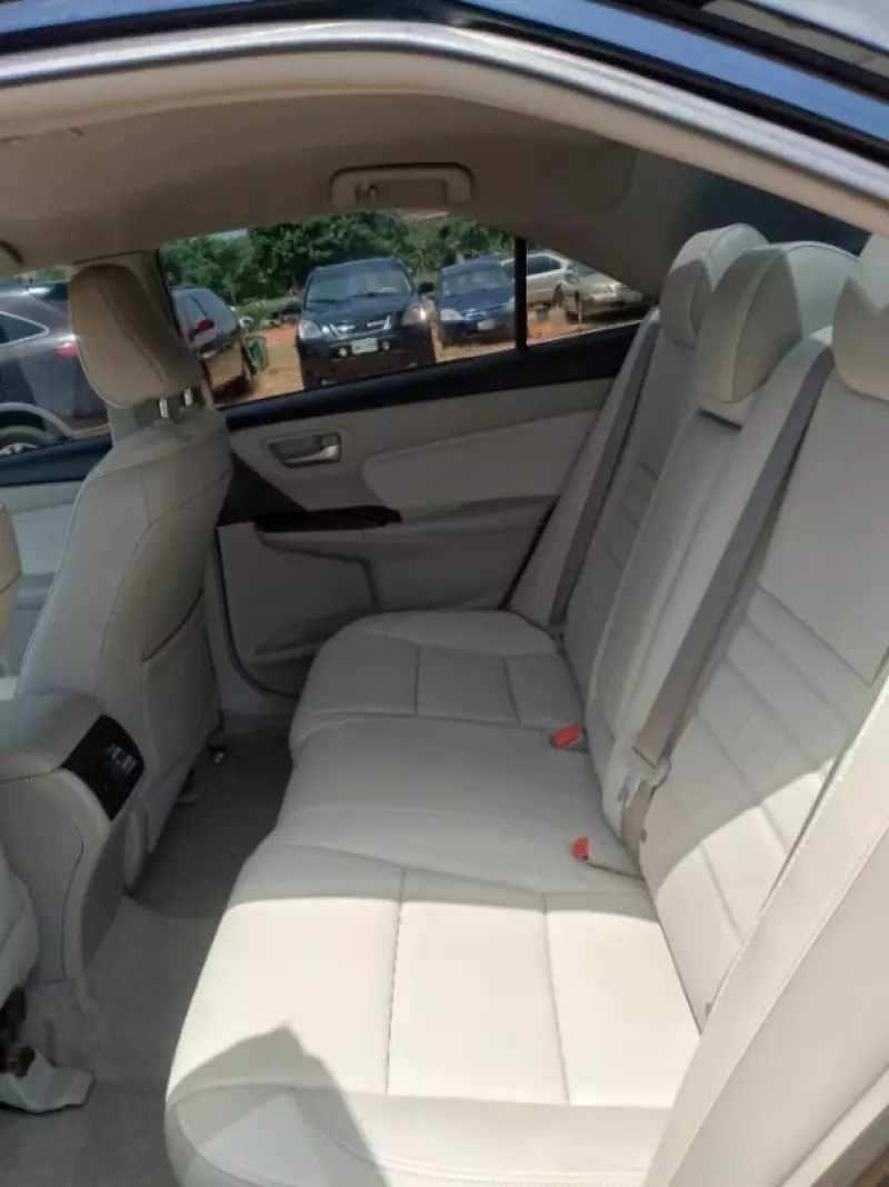 Toyota Camry   - 2016