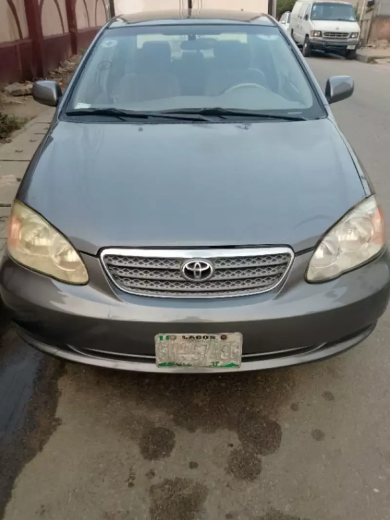 Toyota Corolla   - 2006