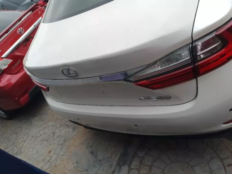 Lexus ES 350   - 2016