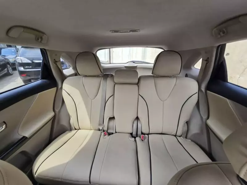 Toyota Venza   - 2013
