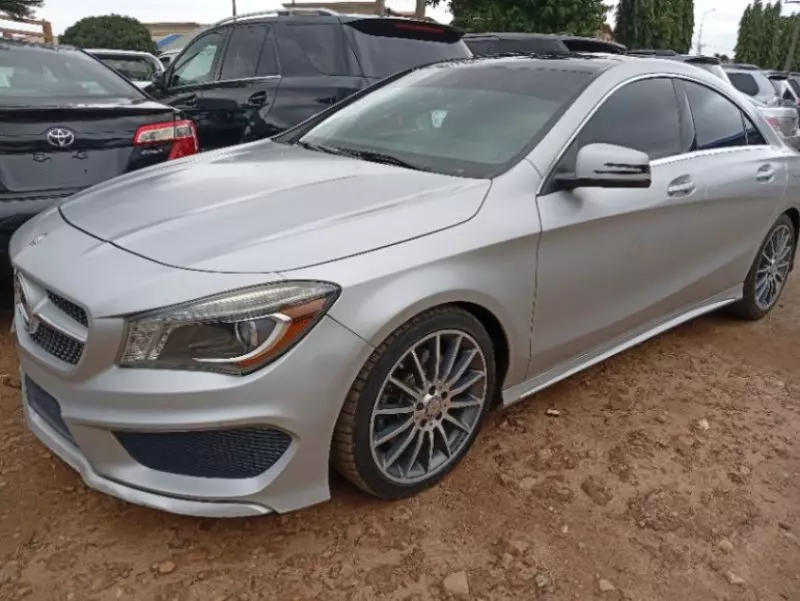 Mercedes-Benz CLA 250   - 2015