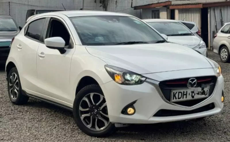 Mazda Demio   - 2015