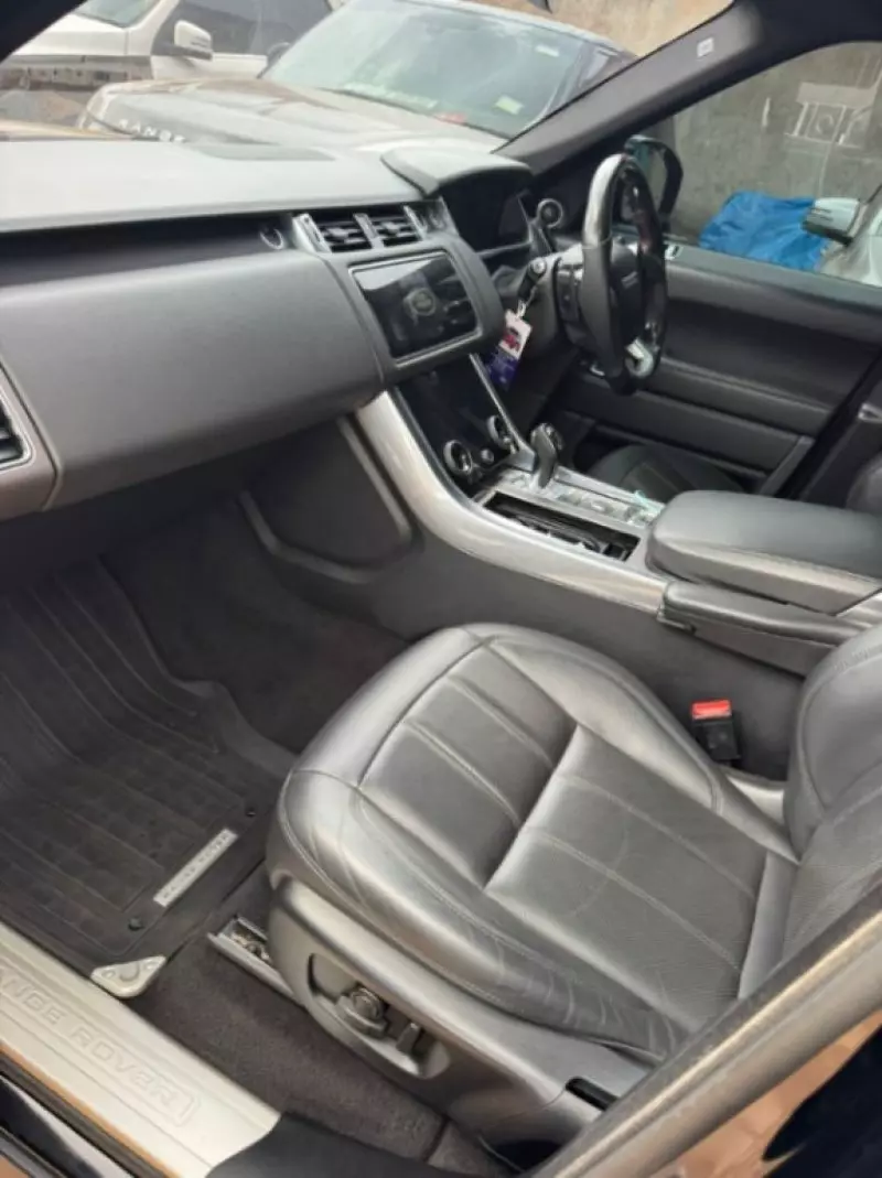 Land Rover RANGE ROVER SPORT HST