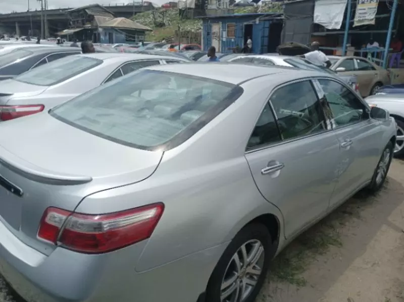 Toyota camry   - 2007