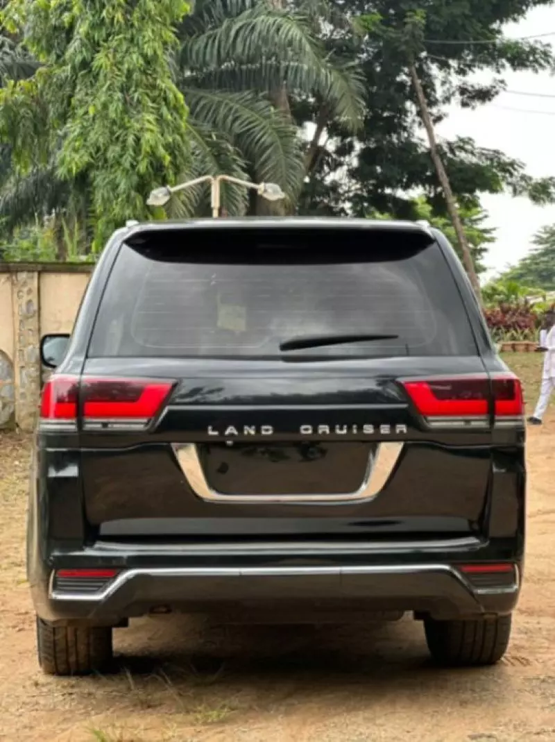 Toyota Prado   - 2011