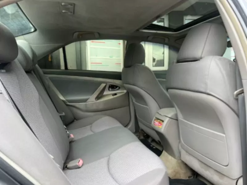 Toyota Camry   - 2011