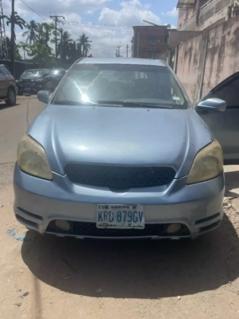 Toyota Corolla Matrix   - 2004