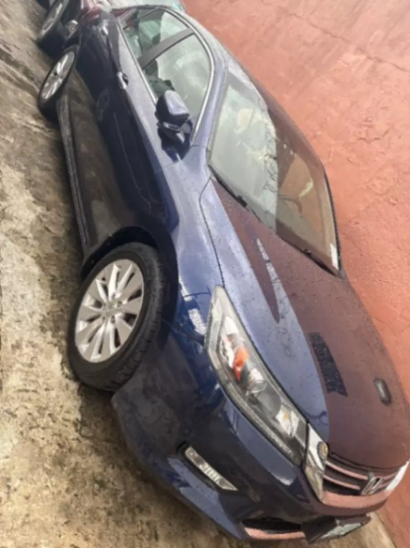 Honda Accord   - 2013