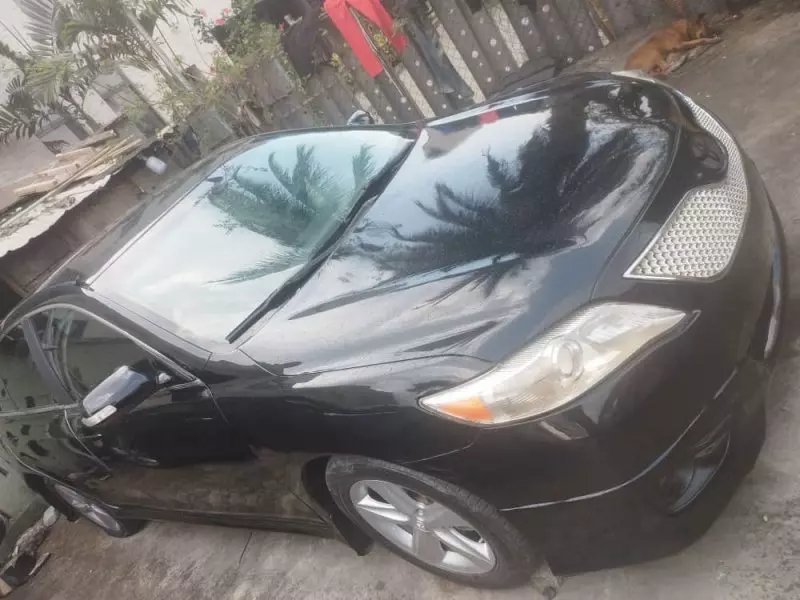 Toyota Camry   - 2009