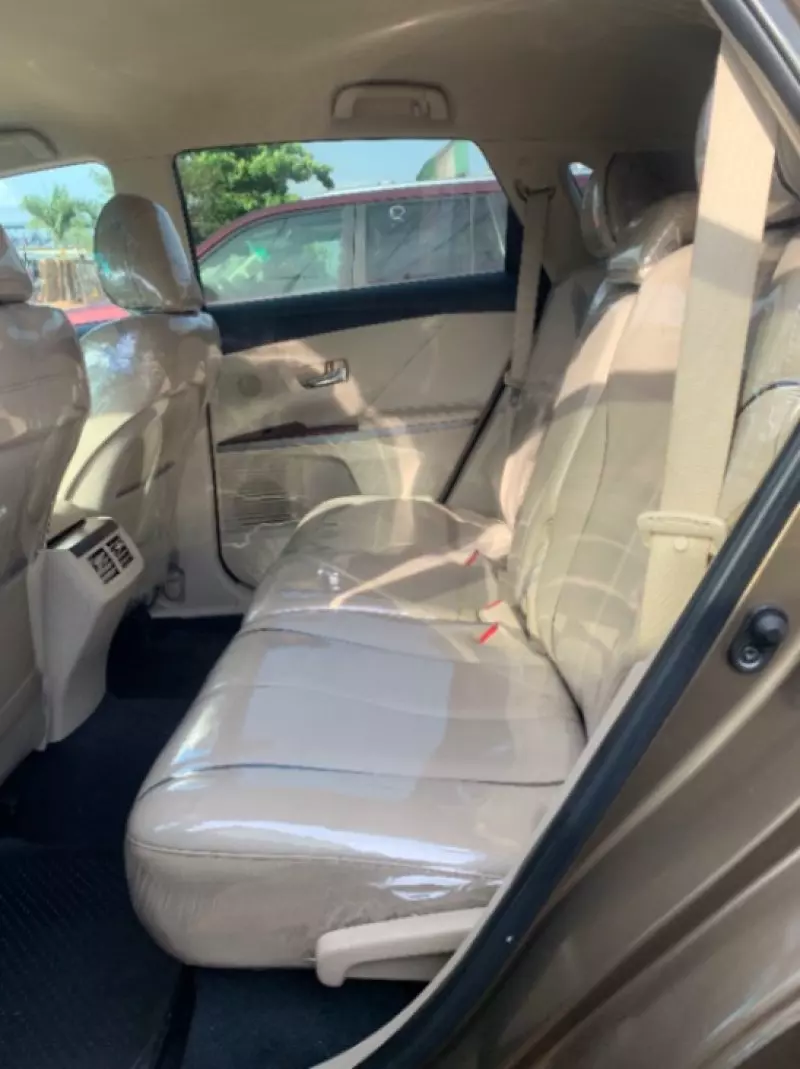 Toyota Venza   - 2010