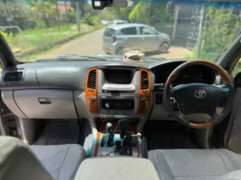 Toyota land cruiser amazon   - 2002