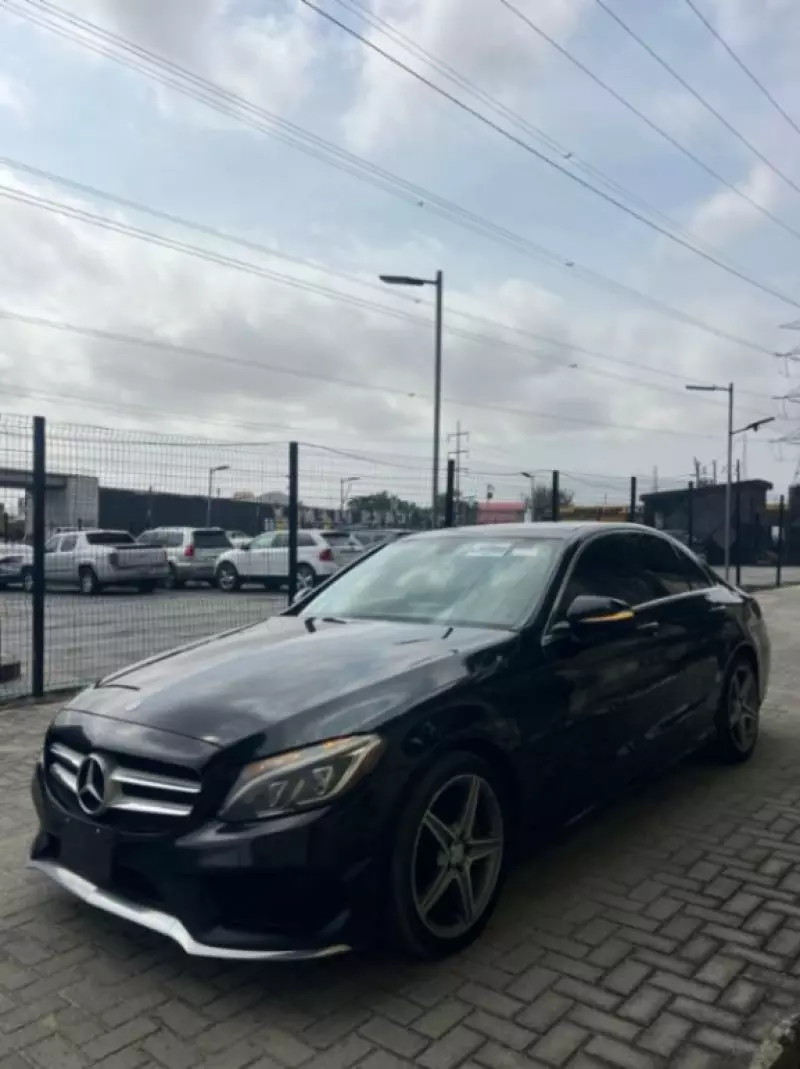 Mercedes-Benz C 300 - 2015