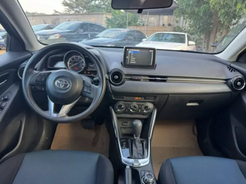 Toyota Yaris   - 2018