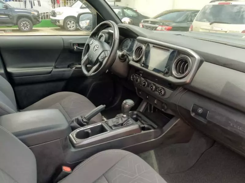 Toyota Tacoma   - 2016