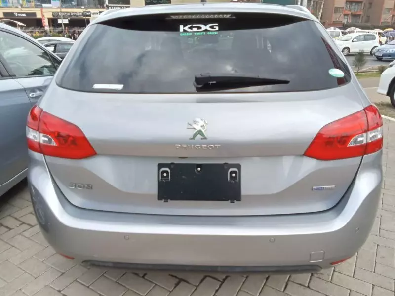 Peugeot 308   - 2016