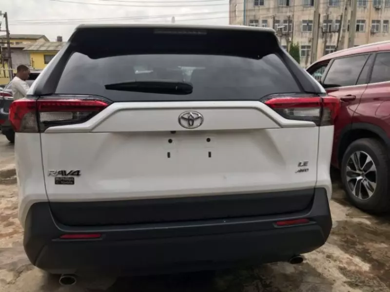 Toyota RAV4   - 2021