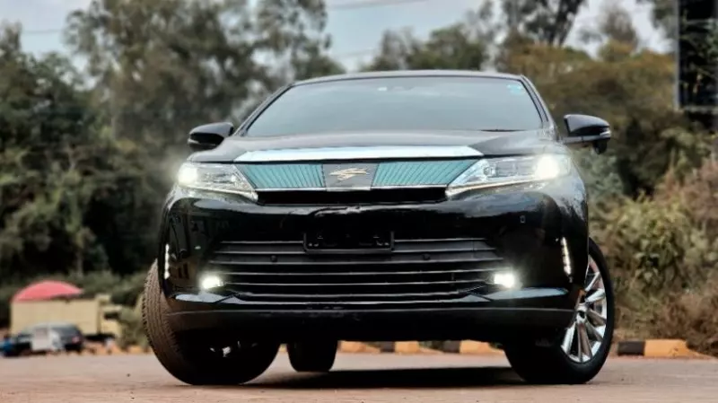 Toyota Harrier   - 2018