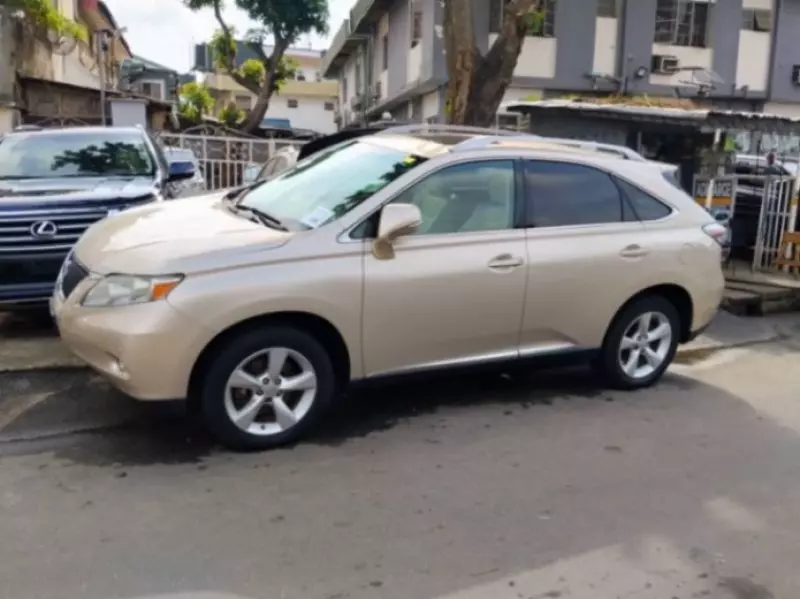 Lexus RX   - 2011