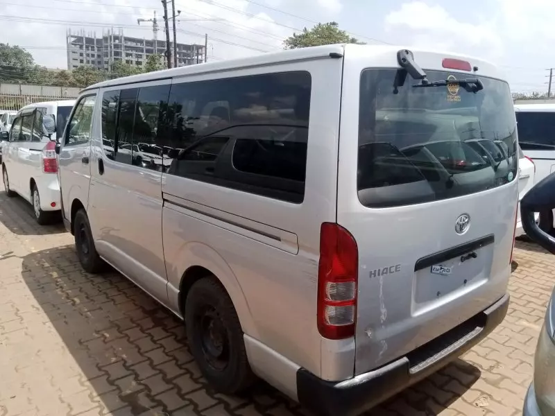 Toyota Hiace   - 2014