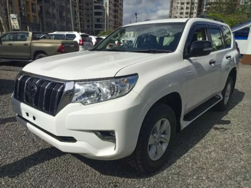 Toyota Land Cruiser VX   - 2023