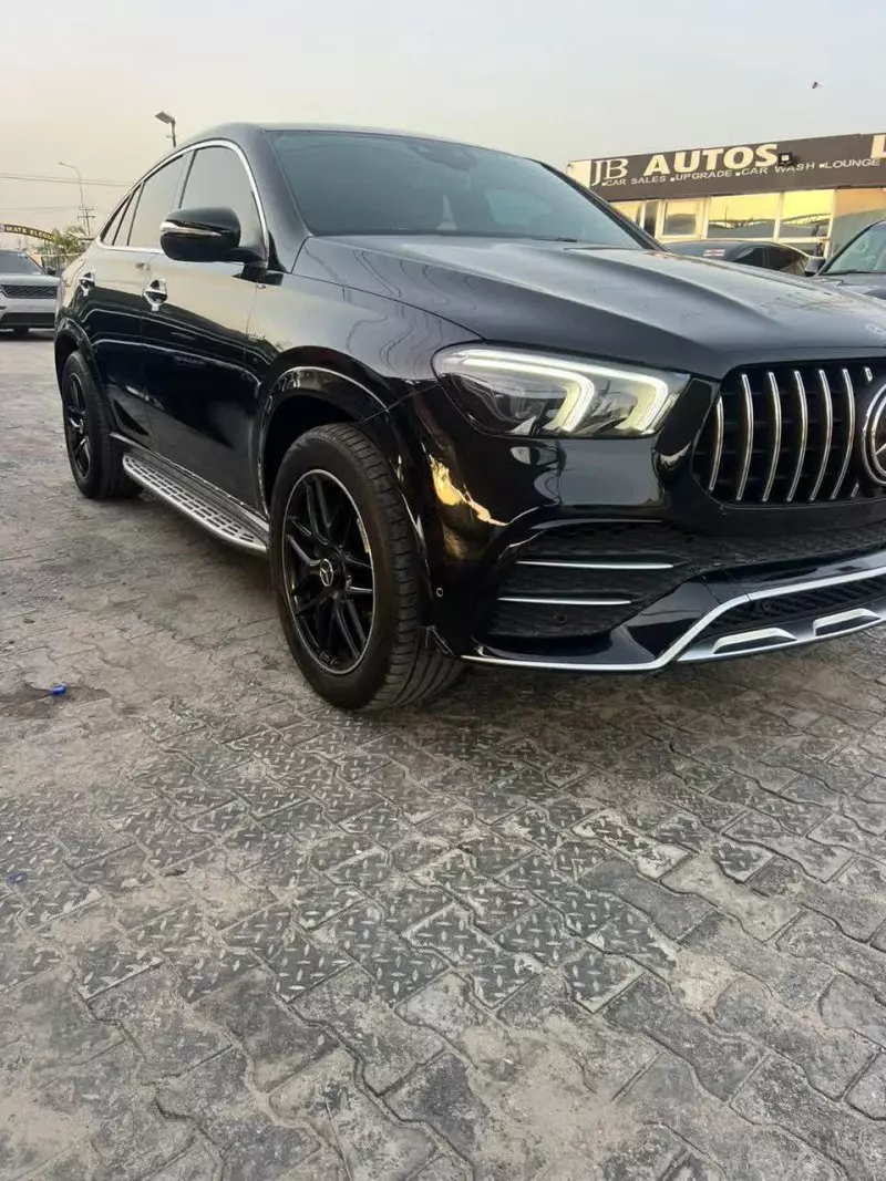 Mercedes-Benz GLE 53 AMG   - 2021