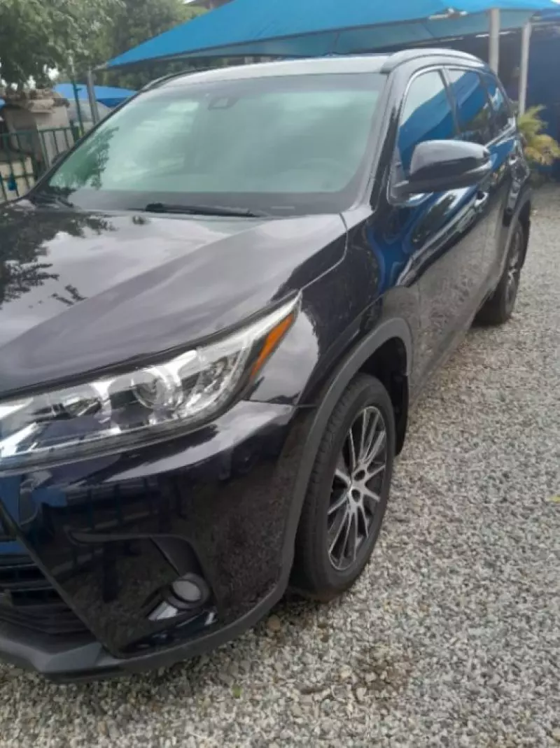 Toyota Highlander   - 2018