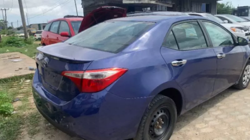 Toyota Corolla   - 2013