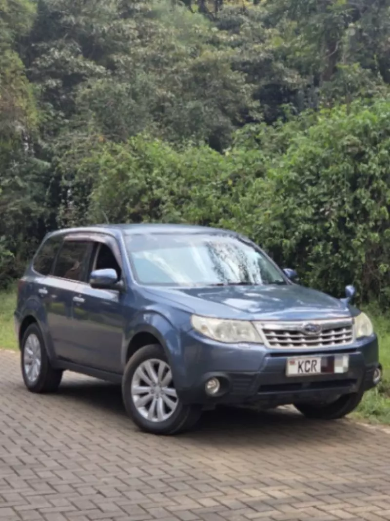 Subaru Forester   - 2011