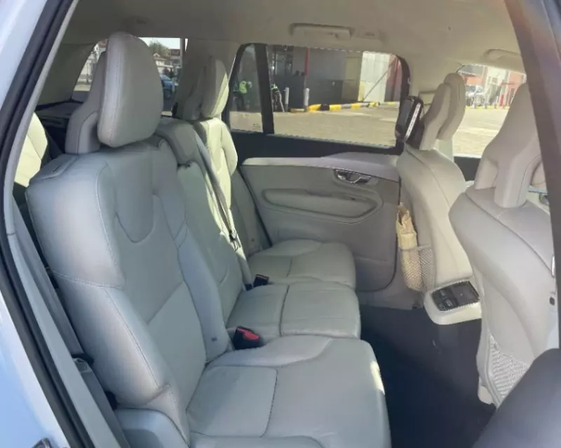Volvo XC90   - 2019