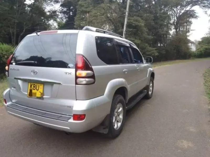 Toyota Land Cruiser Prado   -