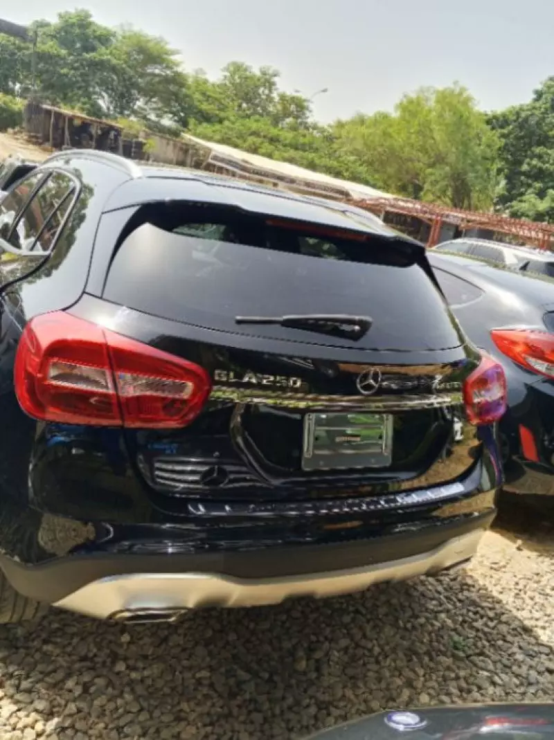 Mercedes-Benz GLA 250