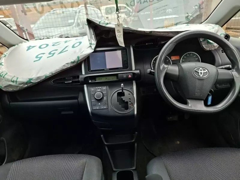 Toyota Wish   - 2016