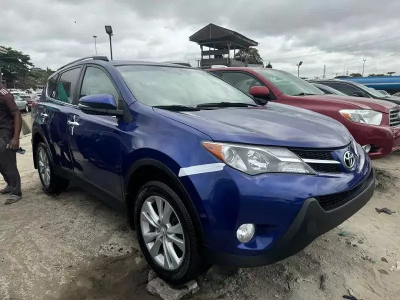 Toyota RAV 4   - 2014