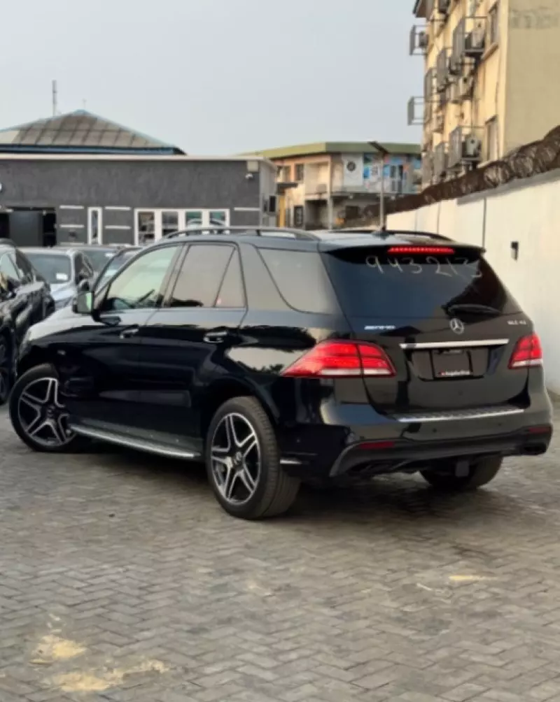 Mercedes-Benz GLE 43 AMG   - 2017