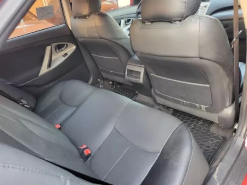 Toyota camry   - 2011