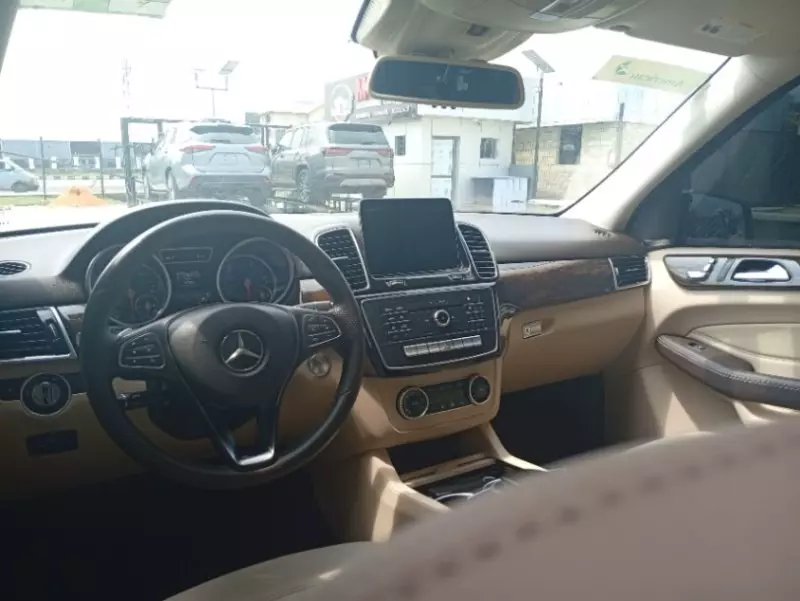 Mercedes-Benz GLE 350   - 2017