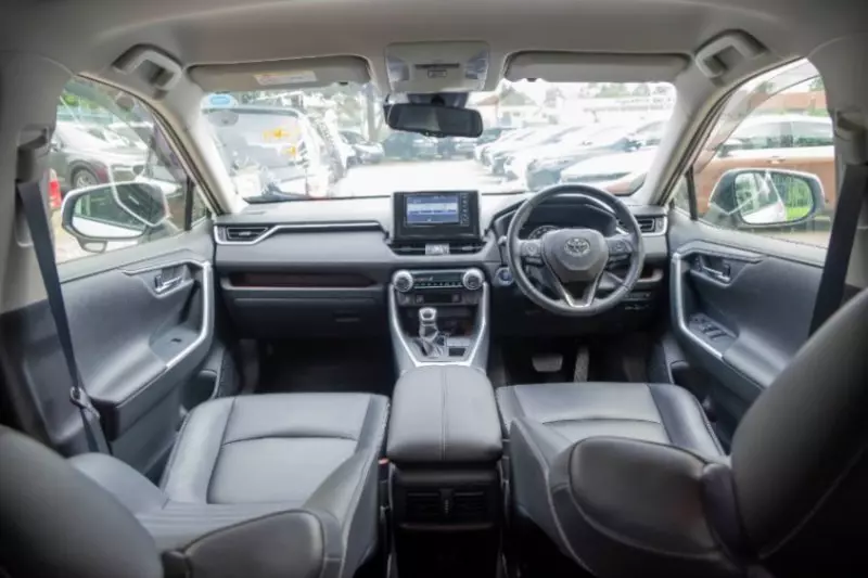 Toyota RAV4   - 2019