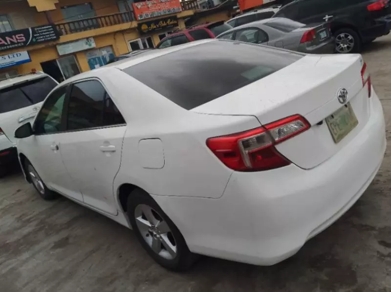 Toyota Corolla   - 2012